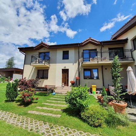 Privat Bartky Apartment Vrbov Exterior foto