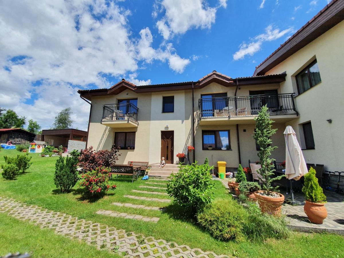Privat Bartky Apartment Vrbov Exterior foto