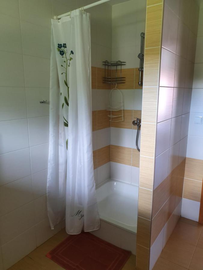 Privat Bartky Apartment Vrbov Exterior foto