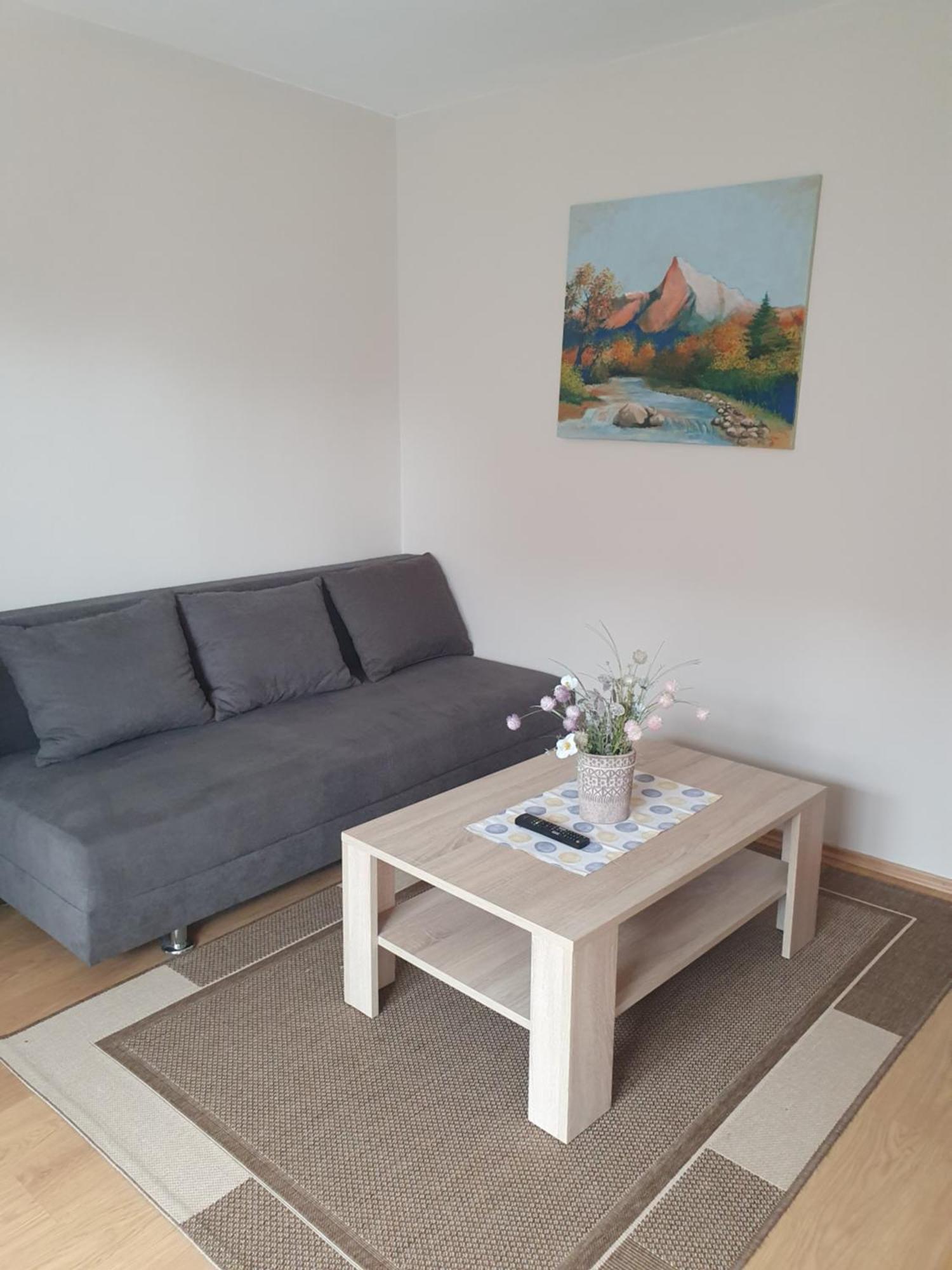 Privat Bartky Apartment Vrbov Exterior foto