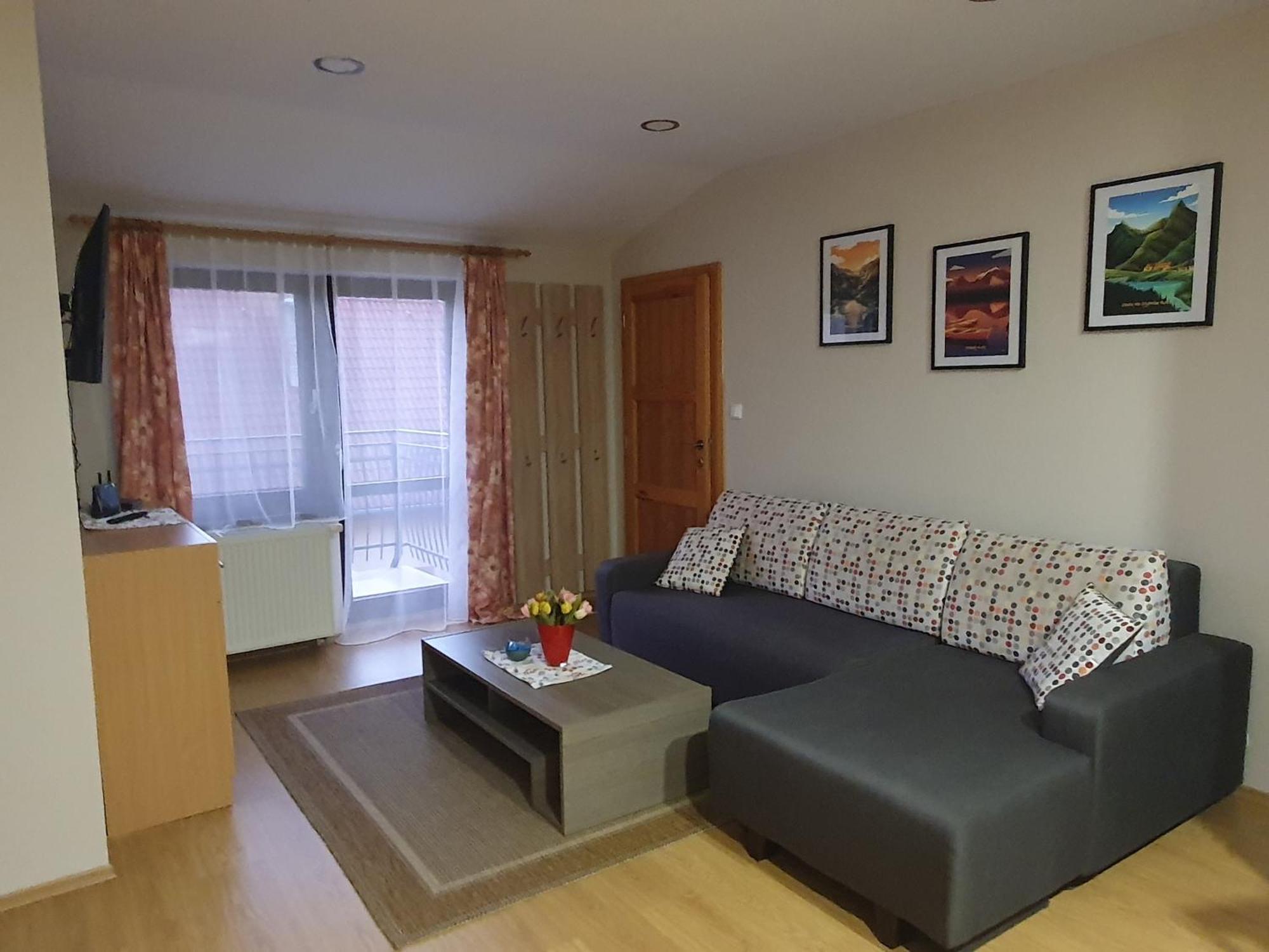 Privat Bartky Apartment Vrbov Exterior foto