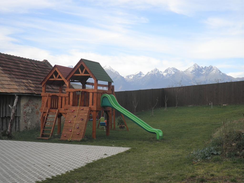 Privat Bartky Apartment Vrbov Exterior foto