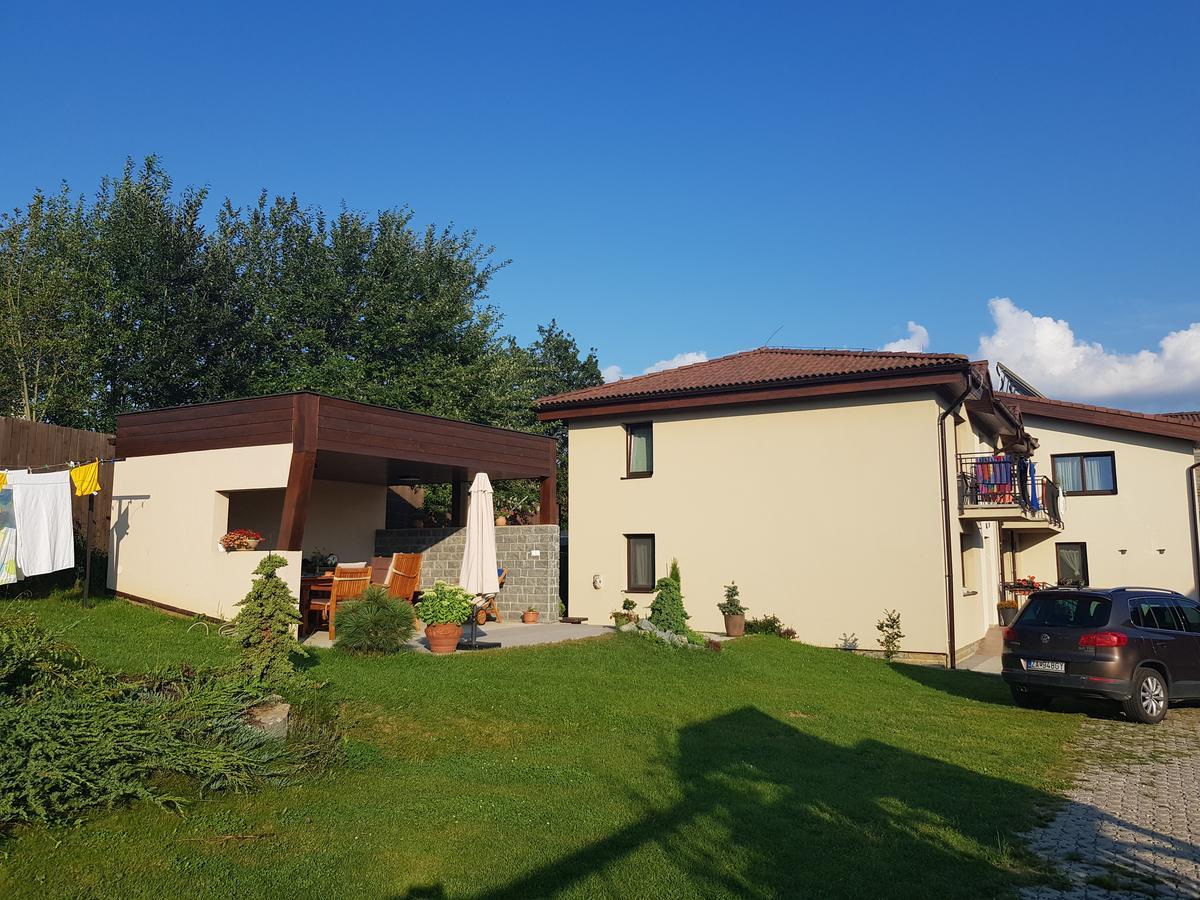 Privat Bartky Apartment Vrbov Exterior foto