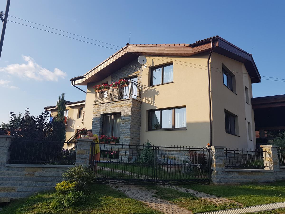 Privat Bartky Apartment Vrbov Exterior foto
